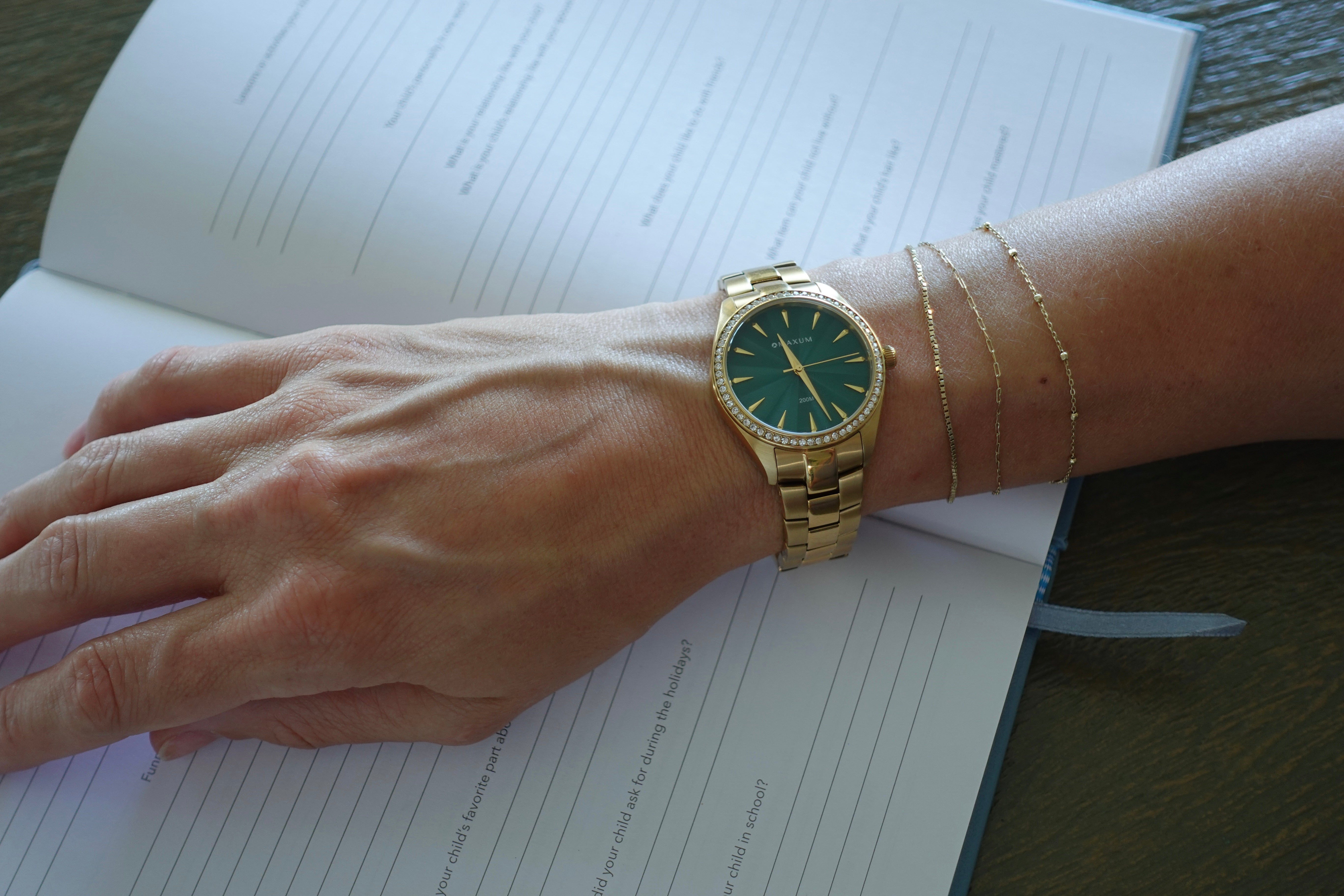 Sydney Crystal-Embellished Analogue Watch –Green Dial, Gold Tone Case & Gold Bracelet